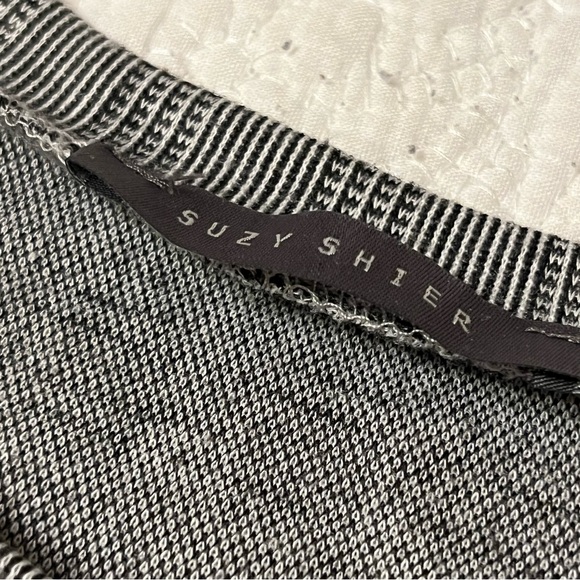 Ladies Suzy Shier Shirt With Fine Plaid Detail - Picture 2 of 3